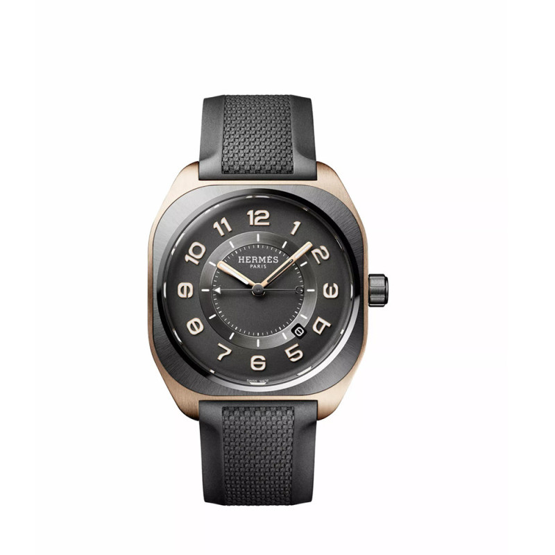 Montre Hermès H08 La Matière du Temps 42 mm automatique cadran traité or noir boîtier or rose bracelet en caoutchouc noir