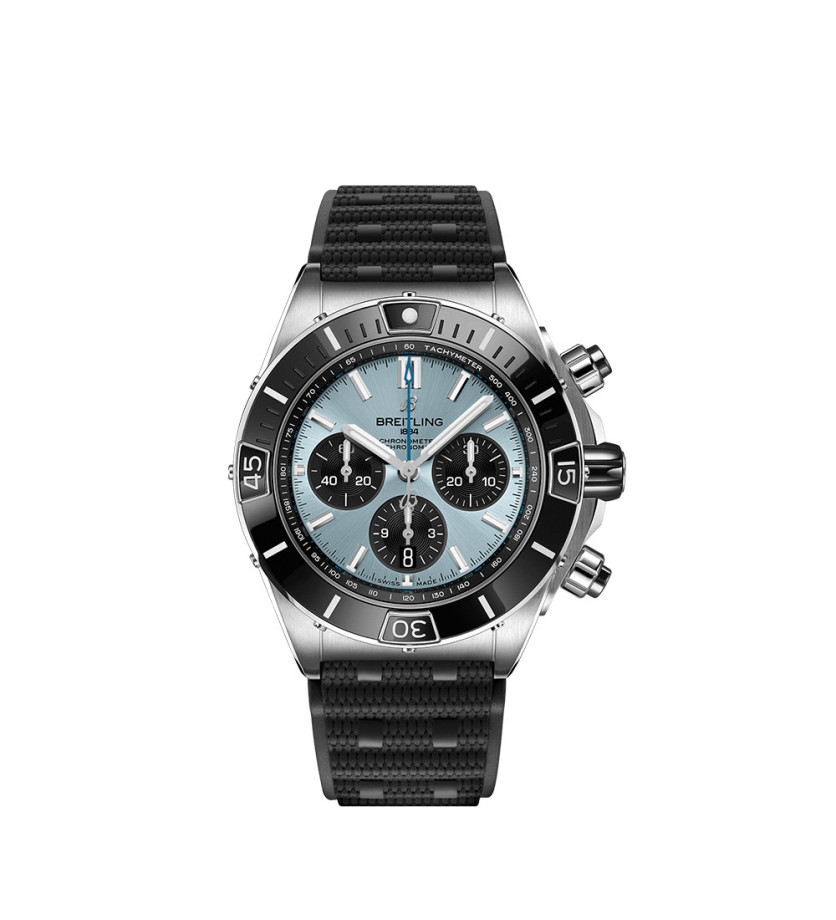 Montre Breitling Super Chronomat B01 automatique cadran bleu bracelet caoutchouc noir 44mm