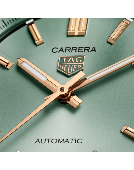 Montre TAG Heuer Carrera date Automatique Cadran vert Bracelet acier 36 mm