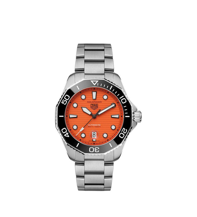 Montre TAG Heuer Aquaracer Orange Diver automatique boîtier en acier satiné poli cadran orange intense bracelet acier 43mm