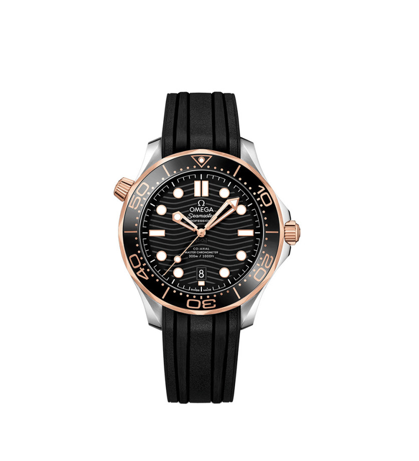 Montre Omega Seamaster Diver 300M Co-Axial Master Chronometer automatique cadran noir bracelet caoutchouc noir 42mm