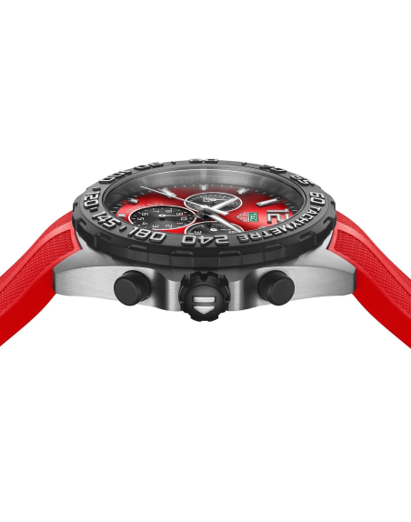 Montre TAG Heuer Formula 1 Chronographe à quartz Cadran rouge soleillé Bracelet caoutchouc rouge 43mm