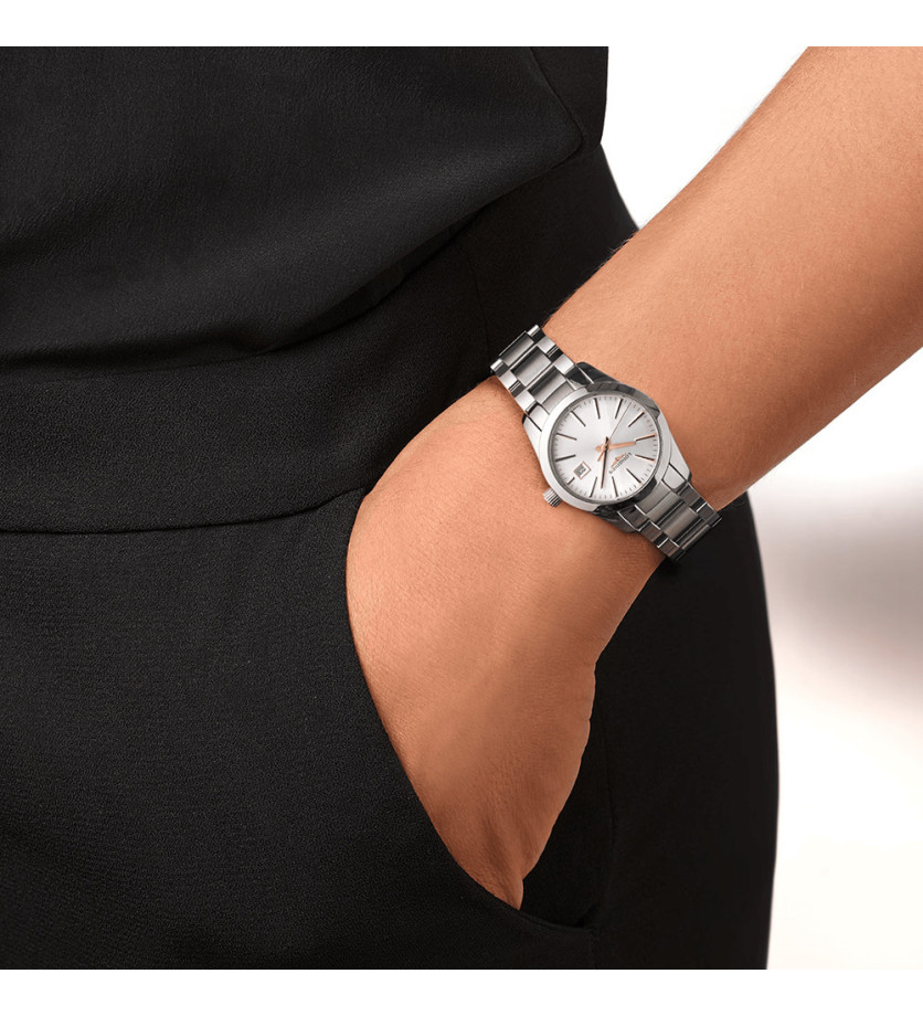 Montre Longines Conquest Classic quartz cadran argenté bracelet acier 29,5mm