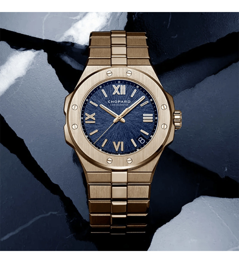 Montre Chopard Alpine Eagle automatique cadran bleu bracelet or rose 41mm