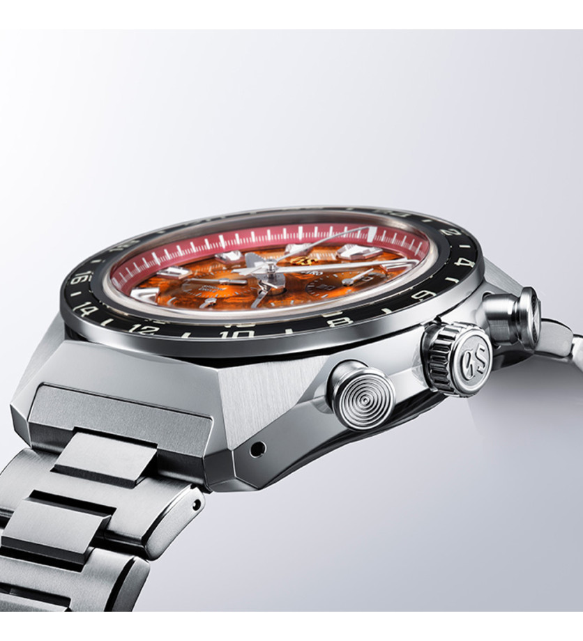 Montre Grand Seiko Sport Tokyo Lion Chronographe GMT Spring Drive cadran rouge bracelet titane 44,5 mm