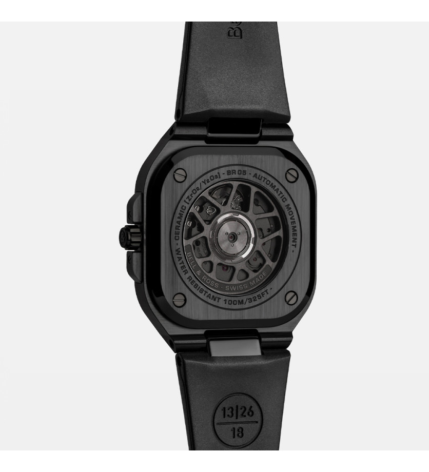 Montre Bell & Ross BR 05 Black Ceramic automatique cadran noir bracelet caoutchouc noir 41 mm