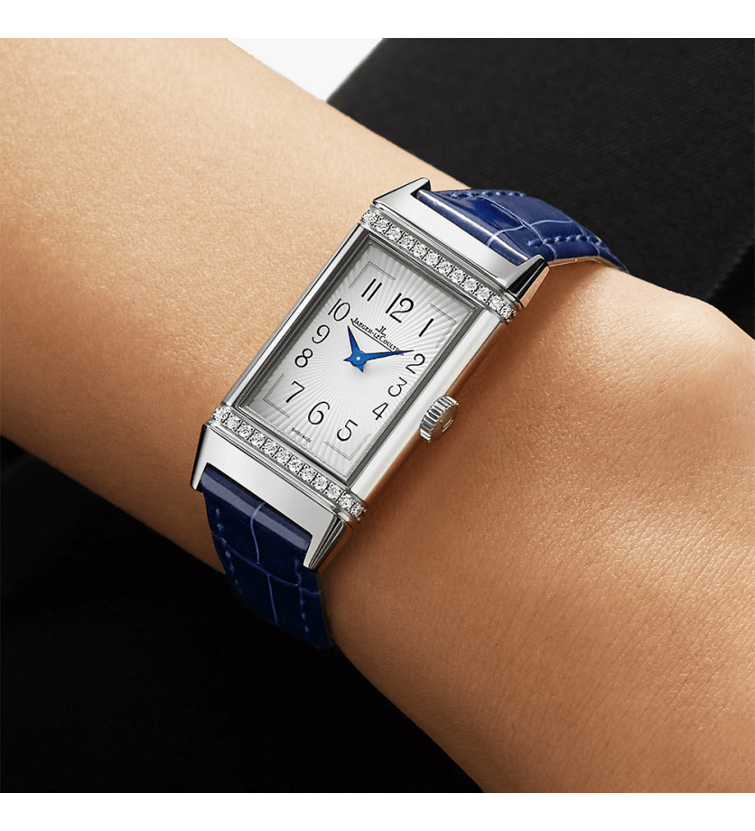 Montre Jaeger-Lecoultre Reverso One Monoface quartz cadran argent bracelet cuir bleu 40x20 mm